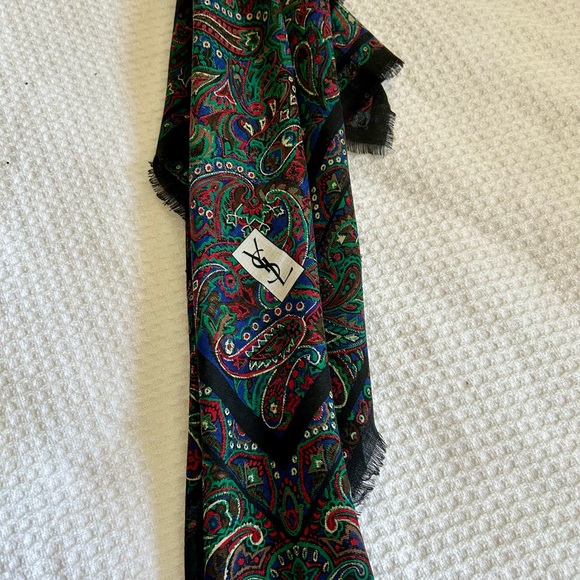 YSL authentic shawl or scarf - Picture 2 of 5